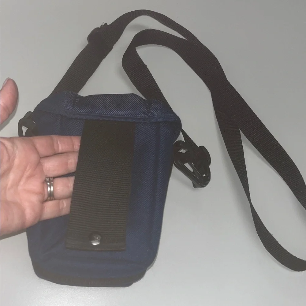 Tamrac Blue Tek Digital Camera Bag with adjustable strap / preowned